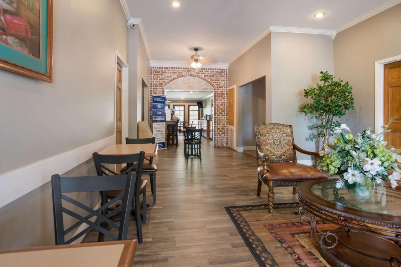 Surestay Hotel By Best Western Leesville Екстериор снимка